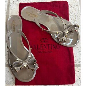 Valentino Garavani Rockstud Jelly Flip Flops